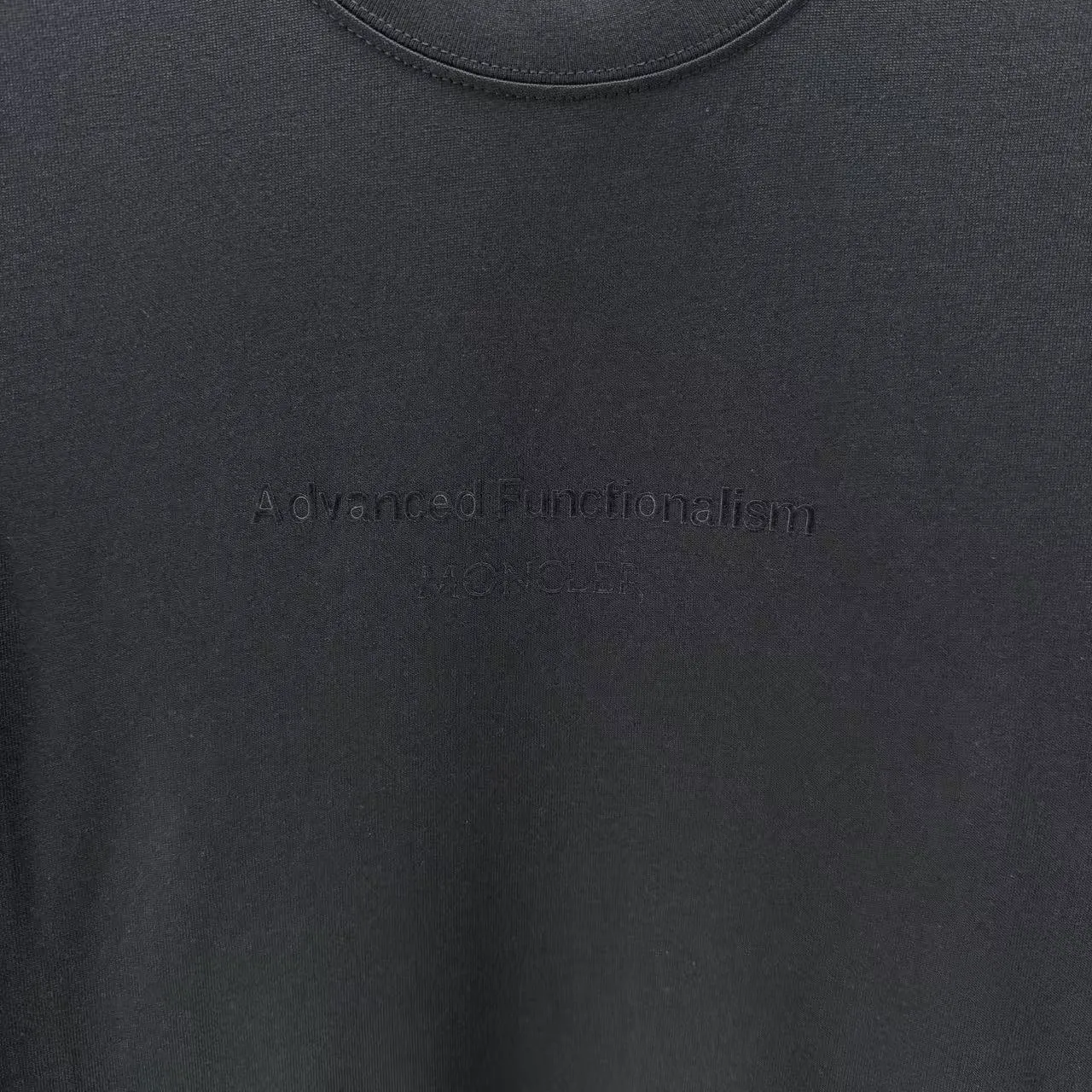 MONCL* * 2026 New Arrival T logo ：Black White Bright Red Dark Blue Sizes：S M L XL XXL